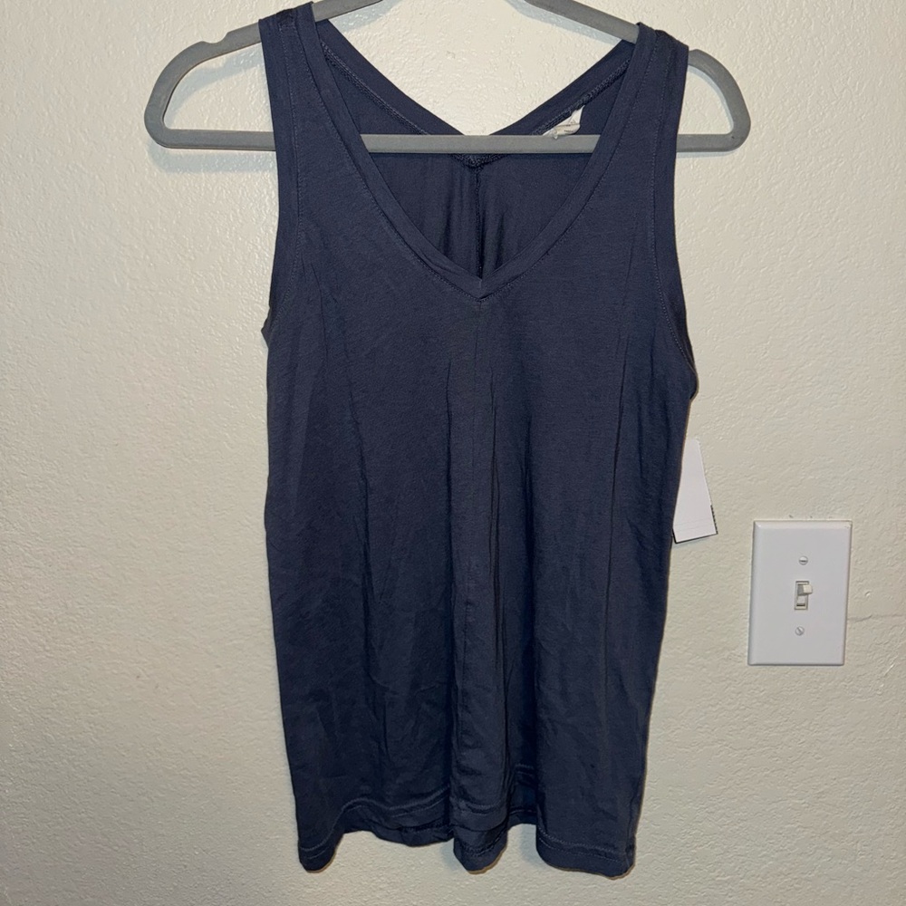 Dusty blue sleeveless tee